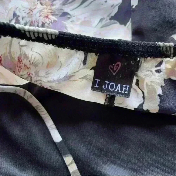 Black satin slip floral graphic print babydoll sun dress crisscross tied straps - Picture 4 of 5